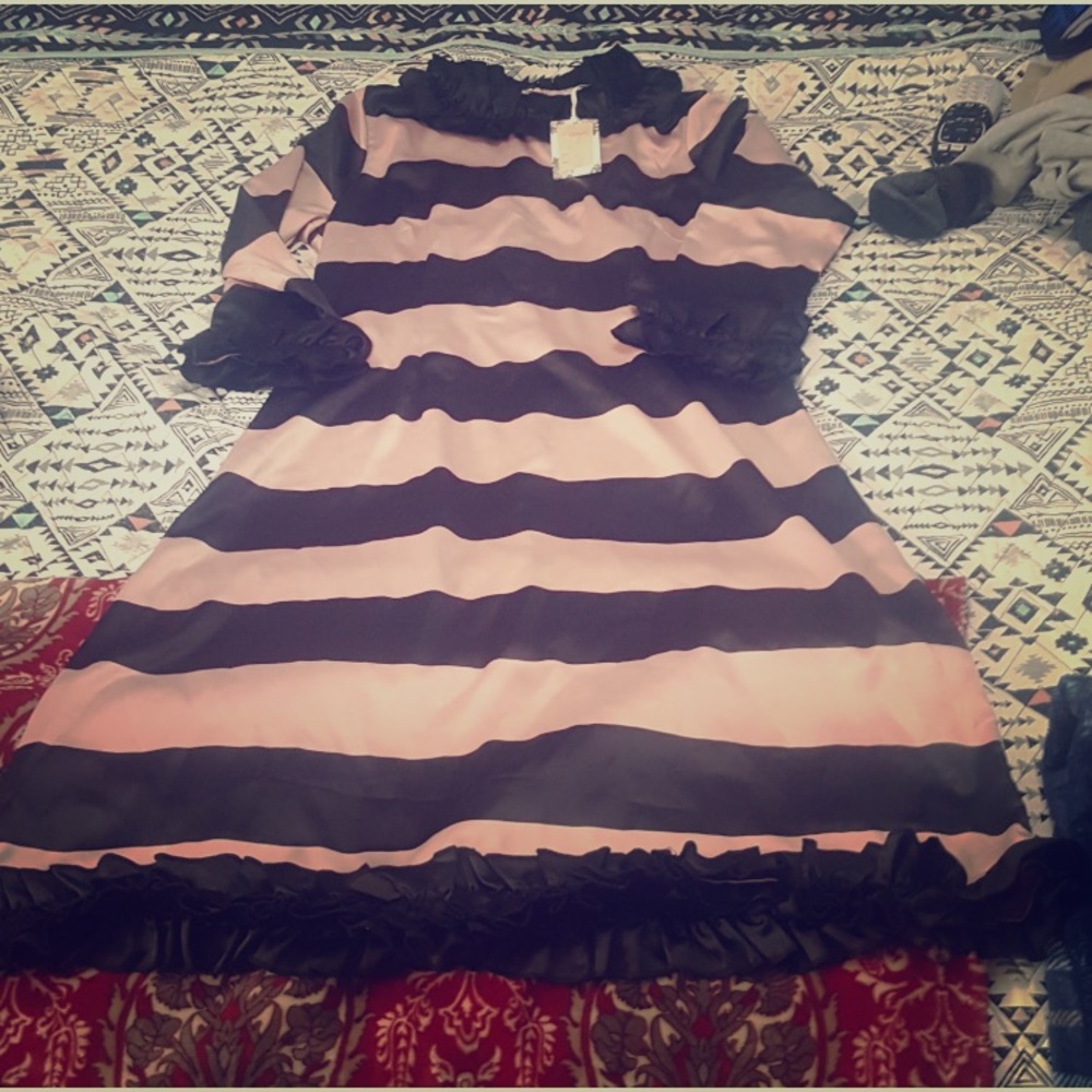 This is a Mk Dress $160 dress being sold for $80